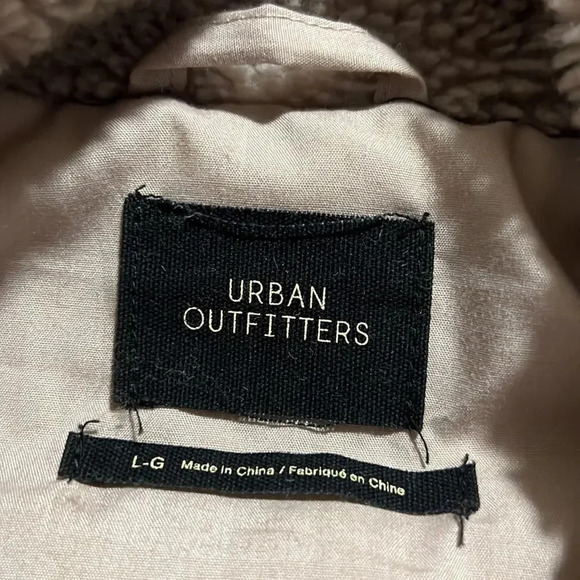 Urban Outfitters Cropped Teddy Bear Jacket Sz L - Picture 10 of 16